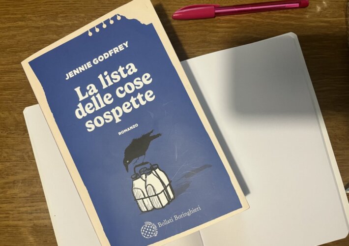 La lista delle cose sospette  di Jennie Godfrey (Bollati Boringhieri)